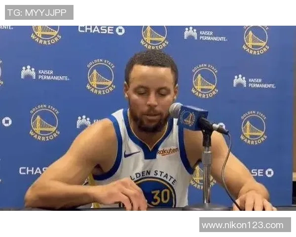 被步行者逆转，谁注意科尔库里在干嘛？末节迷之操作主导球队崩盘