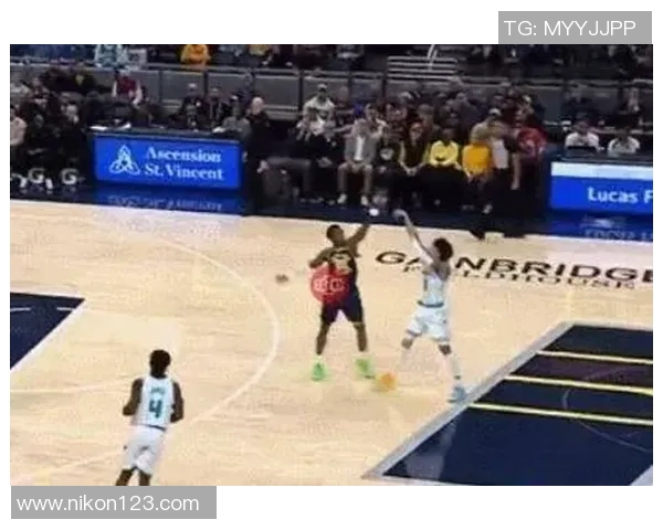 当面破库里神纪录，4号秀29场轰104记三分不得了，弗拉格最佳新秀悬了