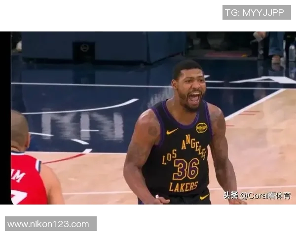 湖人104-112快船遭4坏消息！艾顿又崩，雷迪克+2主力引绝望！